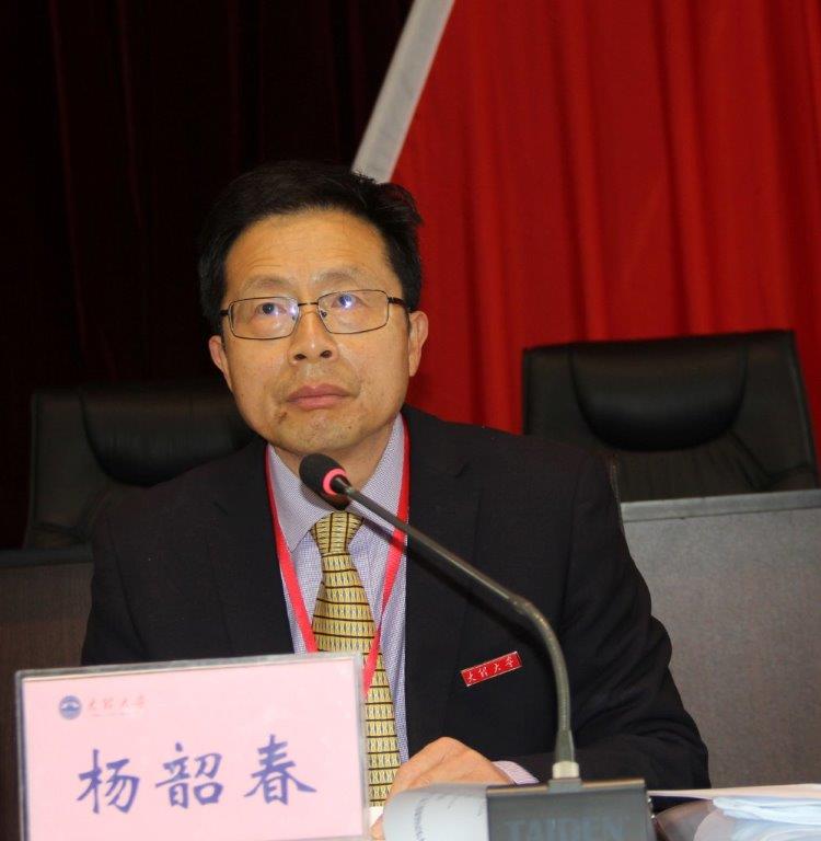 大理大學(xué)第四屆教職工暨工會會員代表大會第二次會議隆重召開 (3).JPG